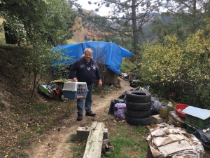 Neodsudzujme ale pomáhajme...